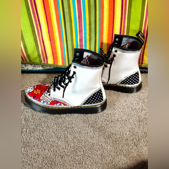 New Dr Martens "Zavala" Boots - I Remixed - Picture 3 of 7